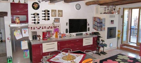 Studio in Sinalunga, Italy No. 135861 8