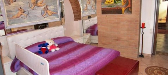 Studio in Sinalunga, Italy No. 135861 2