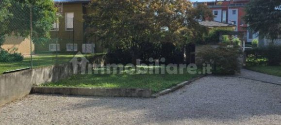 3 bedrooms Apartment in Monticello Conte Otto, Italy No. 359263 23