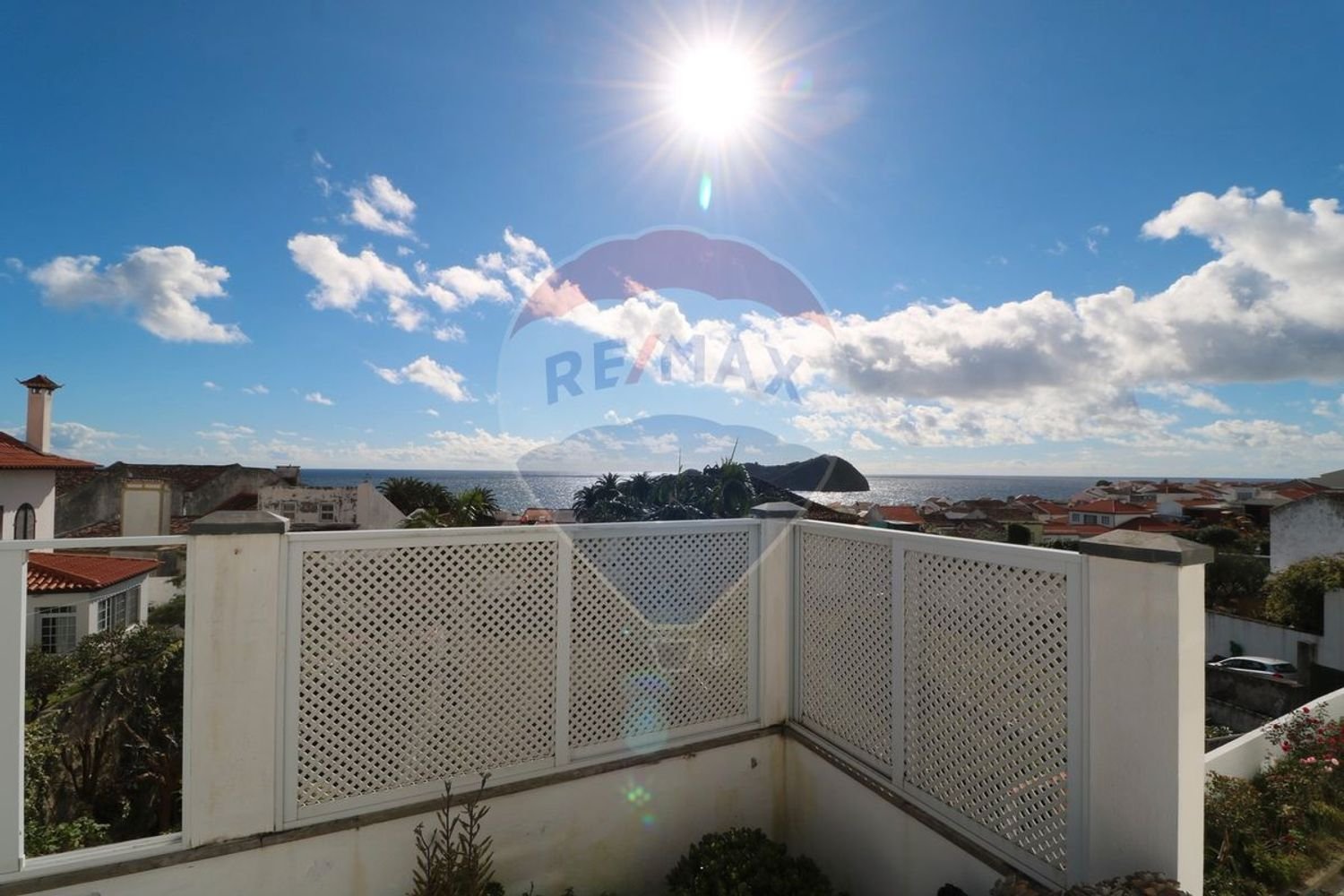 400m² Building in Vila Franca do Campo, Portugal No. 44204