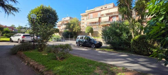 3 rooms House in Rome, Italy No. 331973 8