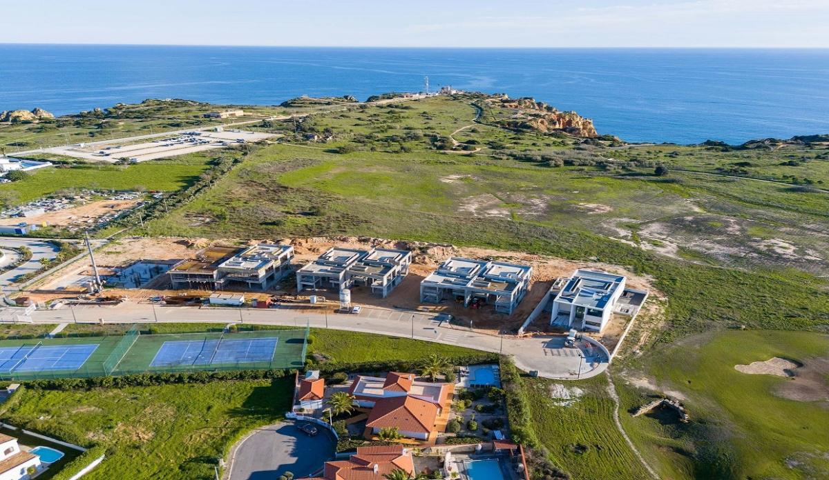 Вилла с 4 спальнями в Лагуш, Португалия № 9269