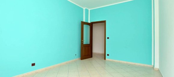 Квартира с 2 комнатами в Куорнье, Италия № 169597 20