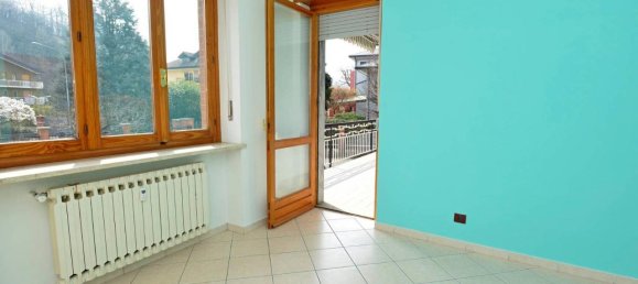 Квартира с 2 комнатами в Куорнье, Италия № 169597 22