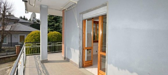 Квартира с 2 комнатами в Куорнье, Италия № 169597 13