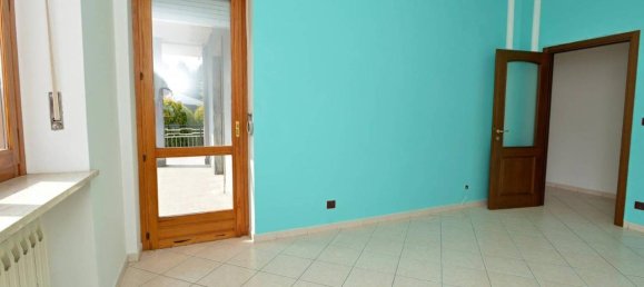 Квартира с 2 комнатами в Куорнье, Италия № 169597 24