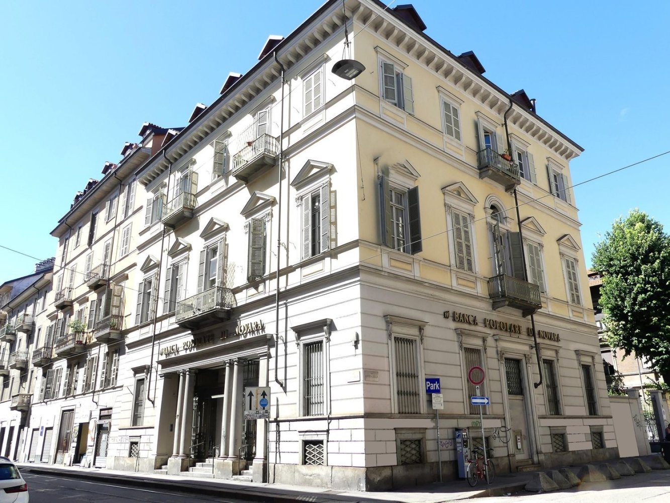 6 rooms Duplex in Turin, Italy No. 51538