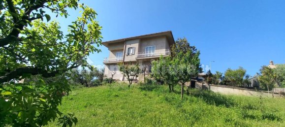 3 Schlafzimmer Haus in Montappone, Italy, Nr. 110798 20