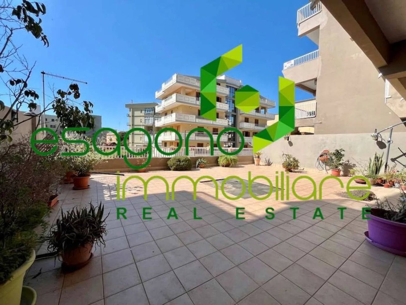 6 غرف نوم شقة في Syracuse, Italy رقم 353423