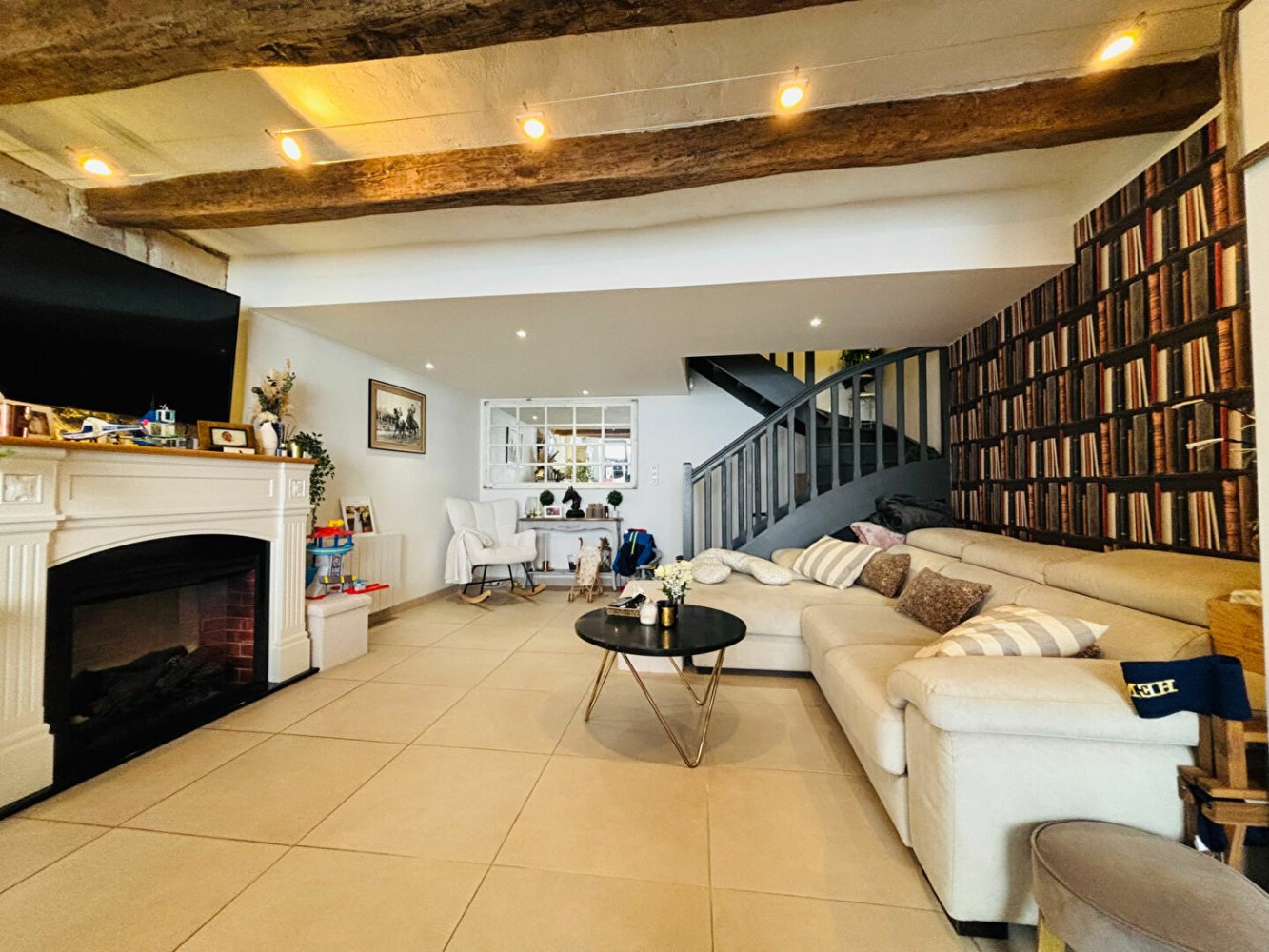 3 bedrooms House in Tours, France No. 248179