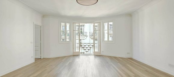 2 bedrooms Castles in Paris, France No. 179646 9