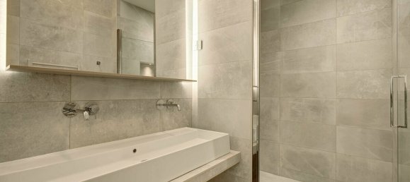 2 bedrooms Castles in Paris, France No. 179646 16