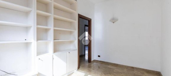 3 bedrooms Apartment in Rome, Italy No. 322478 13