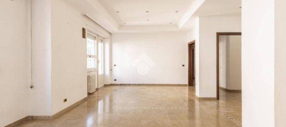 3 bedrooms Apartment in Rome, Italy No. 322478 5