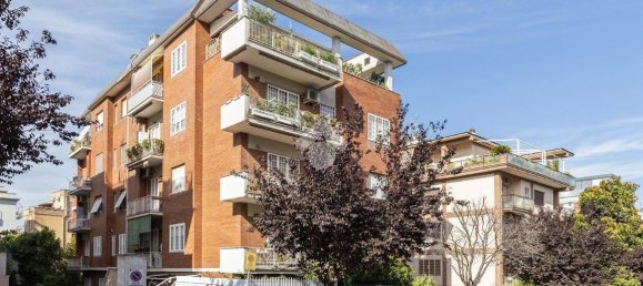 3 bedrooms Apartment in Rome, Italy No. 322478 7