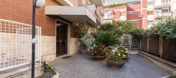 3 bedrooms Apartment in Rome, Italy No. 322478 17