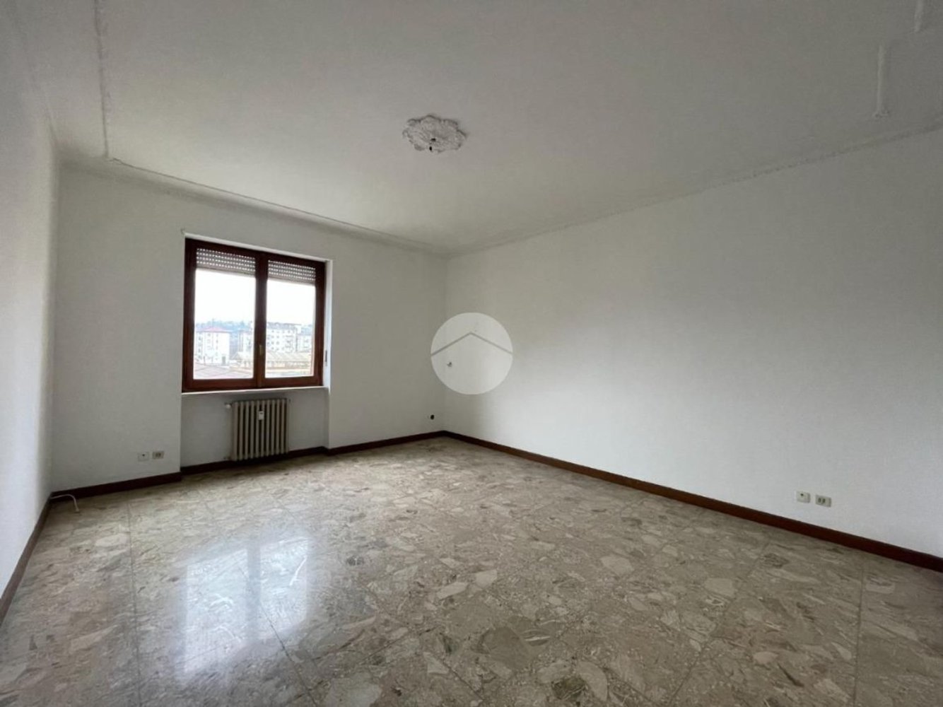 Apartamento de 3 habitaciónes en Nizza Monferrato, Italy No. 88407