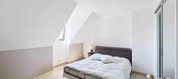 4 bedrooms House in Les Chapelles-Bourbon, France No. 348070 12