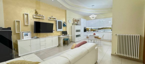 Apartamento de 4 habitaciónes en Matera, Italy No. 32793 3