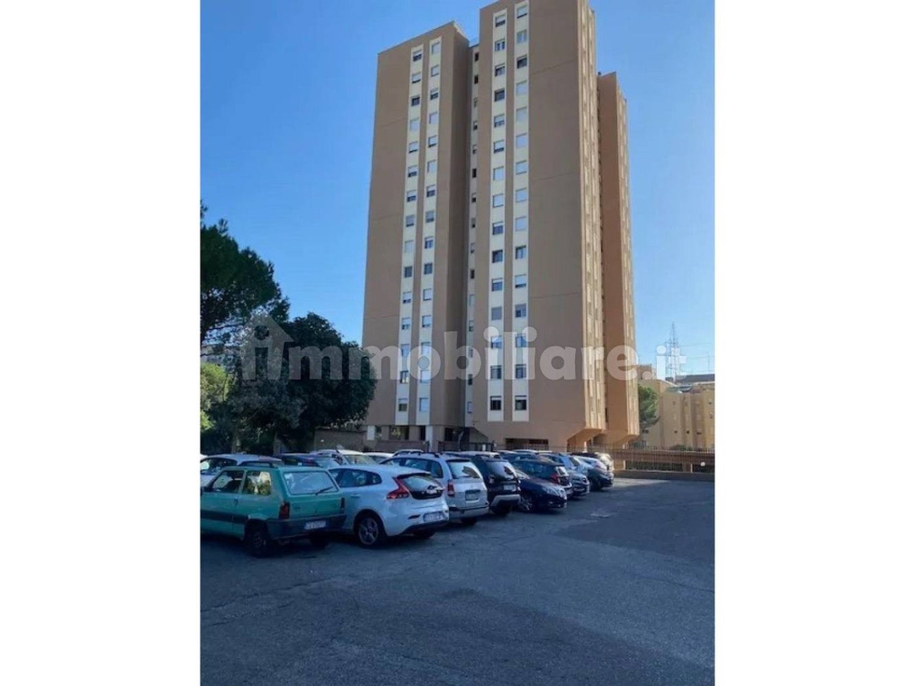 Apartamento de 3 dormitorios en Rome, Italy No. 44166