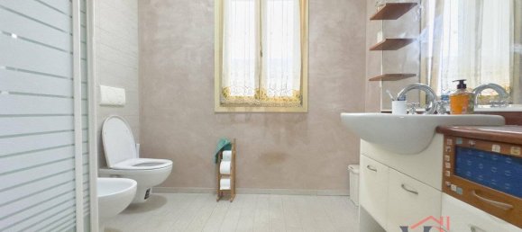 3 bedrooms House in Dello, Italy No. 380354 32