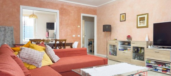 3 bedrooms House in Dello, Italy No. 380354 9