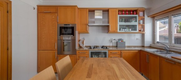 3 غرف نوم منزل ذو طابقين في Lisbon, Portugal رقم 135491 38