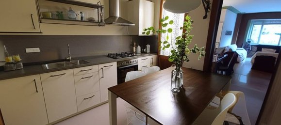 3 bedrooms Apartment in Turin, Italy No. 332747 5