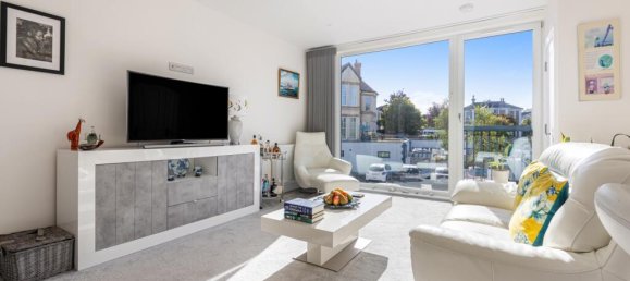 Apartamento de 1 dormitorio en Torquay, United Kingdom No. 13701 2