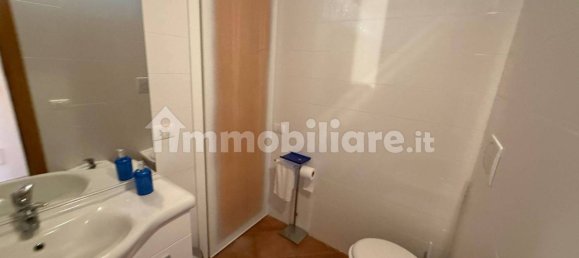 Apartamento de 3 dormitorios en Tolfa, Italy No. 370265 14