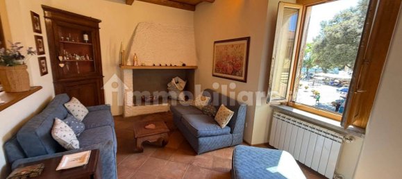 Apartamento de 3 dormitorios en Tolfa, Italy No. 370265 18