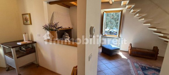 Apartamento de 3 dormitorios en Tolfa, Italy No. 370265 11