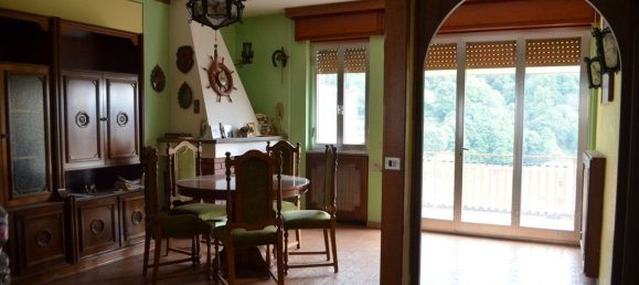 8-Zimmer Haus in Adrara San Martino, Italy, Nr. 168747 9