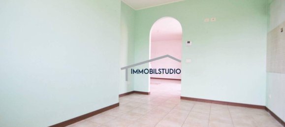 3 rooms Apartment in Busto Arsizio, Italy No. 67185 15