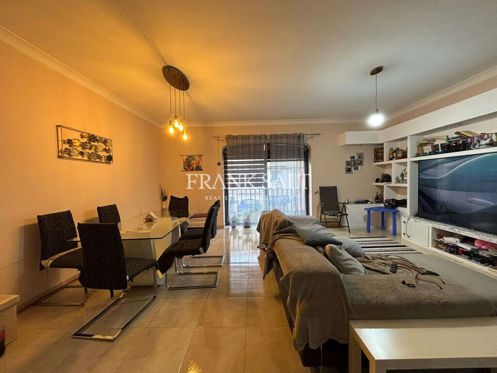 Квартира с 3 спальнями в Зеббудж, Мальта № 3095