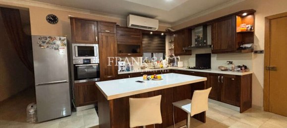 Квартира с 3 спальнями в Зеббудж, Мальта № 3095 3