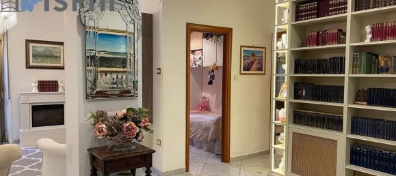 5 rooms Apartment in Cosenza, Italy No. 41570 9