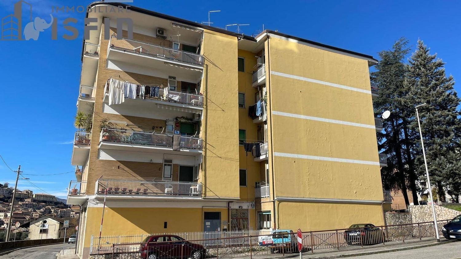 5 rooms Apartment in Cosenza, Italy No. 41570