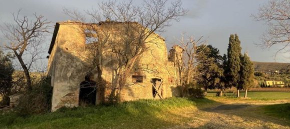 Studio in Santa Luce, Italy No. 1597 4