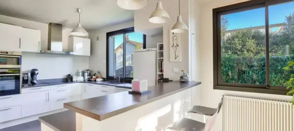 4 chambres Maison à Garches, France No. 183937 4