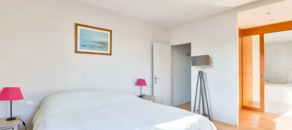 4 chambres Maison à Garches, France No. 183937 6