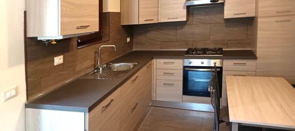 1 bedroom Apartment in Villalago, Italy No. 331832 2