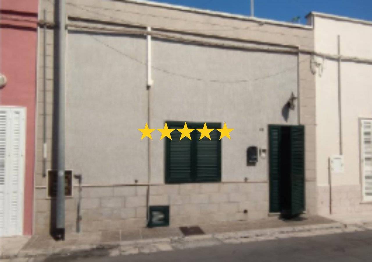 4 bedrooms Apartment in Squinzano, Italy No. 191852