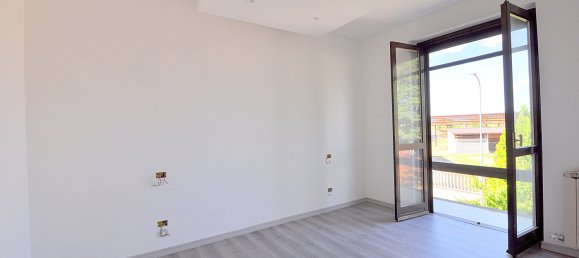 3 bedrooms Villa in Inveruno, Italy No. 265068 14