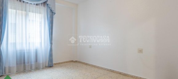 3 rooms Apartment in Cordoba, Spain No. 145166 14