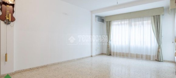 3 rooms Apartment in Cordoba, Spain No. 145166 6