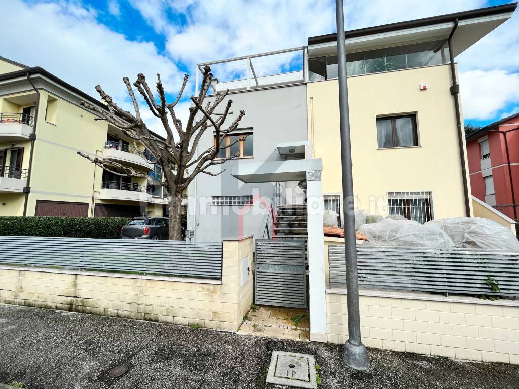 5 chambres Villa à Forlì, Italy No. 230183