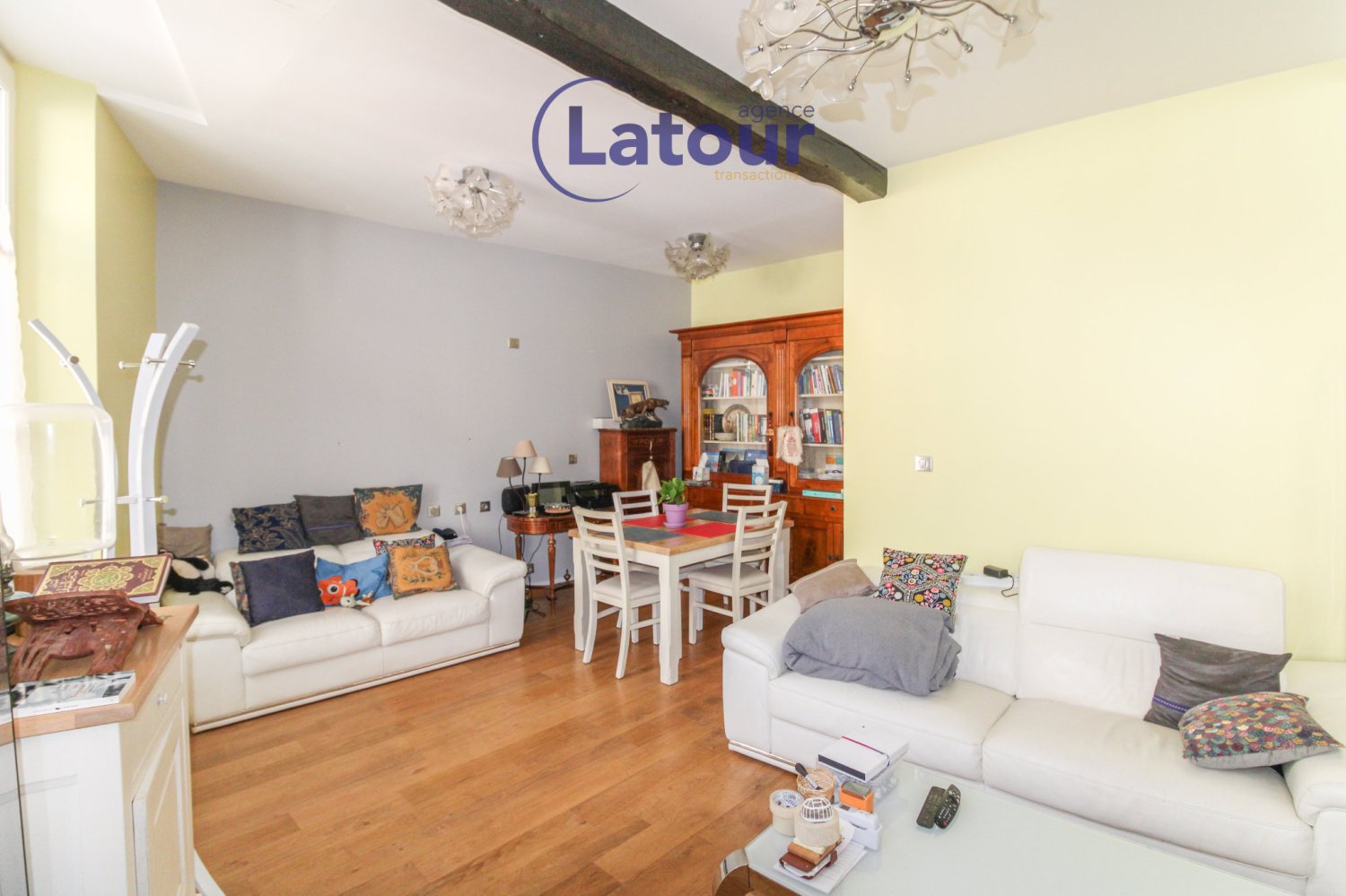 4 bedrooms House in Dreux, France No. 96964