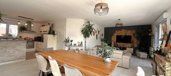 3 bedrooms House in Cutry, France No. 323206 6