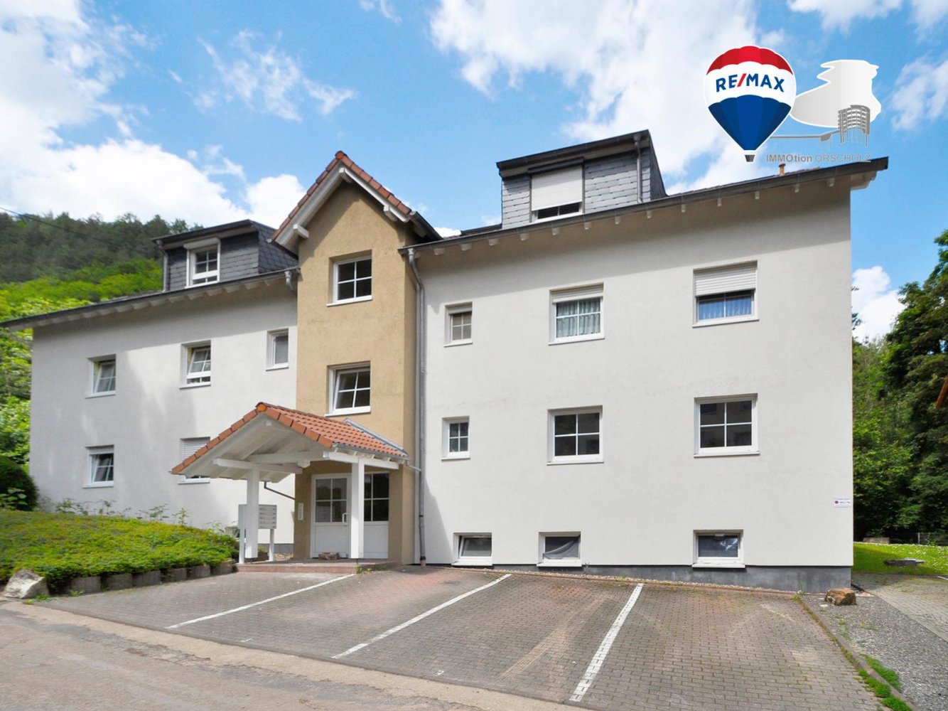 Apartamento de 2 dormitorios en Trier, Germany No. 43058